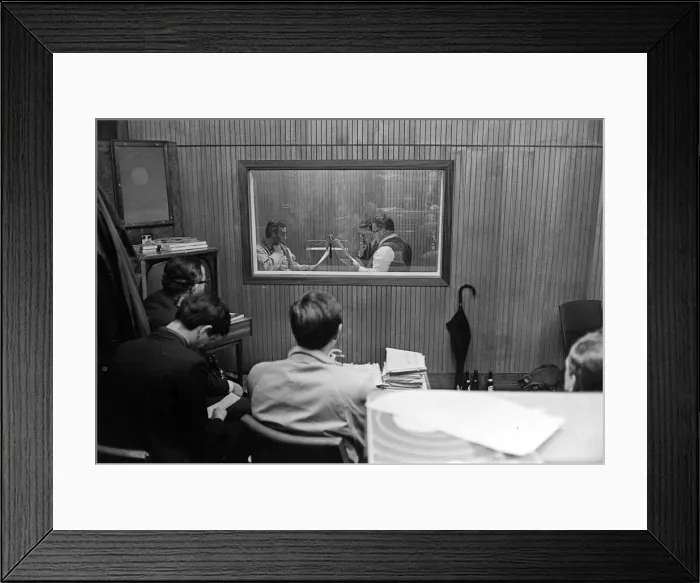 Framed Print : Spike Milligan March 1963 with Harry Seacombe and Peter Sellers rehersing for Framed Print : Spike Milligan March 1963 with Harry Seacombe and Peter Sellers rehersing for