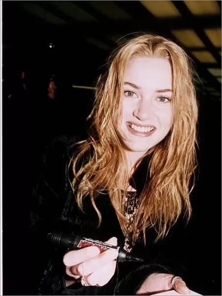 Kate Winslet Actress signs autograph at film premier of Sense and Sensibility