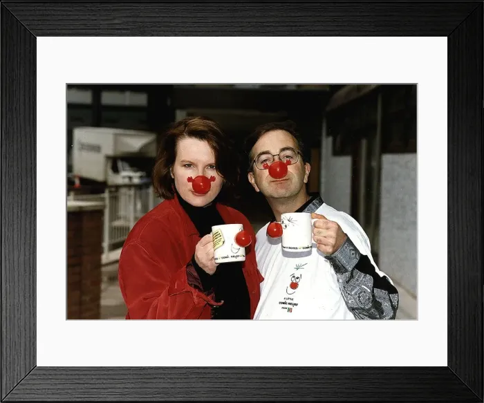 Framed Print : Tony Robinson and Jennifer Saunders promote Comic Relief