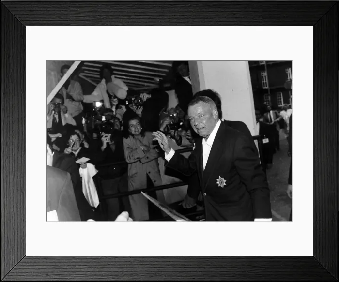 Framed Print : Frank Sinatra the singer at Londons Albert Hall Framed Print : Frank Sinatra the singer at Londons Albert Hall