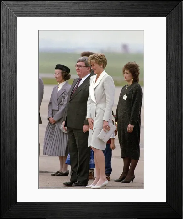 Framed Print : Prince and Princess of Wales Official Visit to Czecholovakia Framed Print : Prince and Princess of Wales Official Visit to Czecholovakia