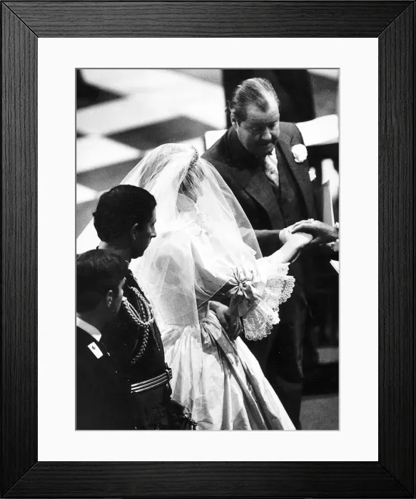 Framed Print : Prince Charles and Princess Diana exchange their wedding vows at St Pauls Cathedral in Framed Print : Prince Charles and Princess Diana exchange their wedding vows at St Pauls Cathedral in