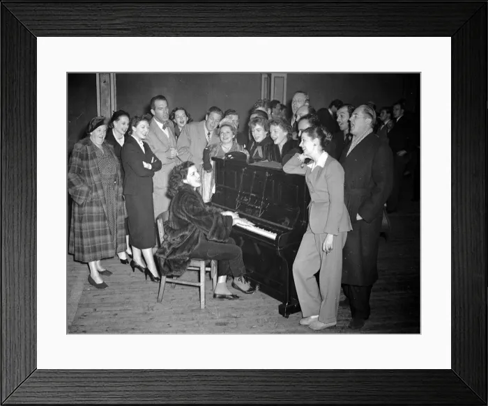 Framed Print : Jane Russell Nov 1951 plays the piano with Bert Lancaster and Fred McMurray Framed Print : Jane Russell Nov 1951 plays the piano with Bert Lancaster and Fred McMurray