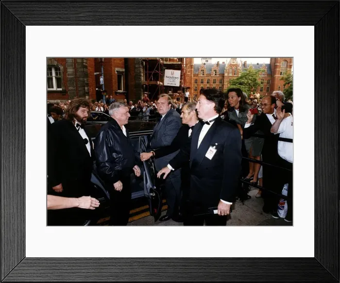 Framed Print : Frank Sinatra Arriving with Bodyguards Mary Kemp people reporter standing on rallings Framed Print : Frank Sinatra Arriving with Bodyguards Mary Kemp people reporter standing on rallings