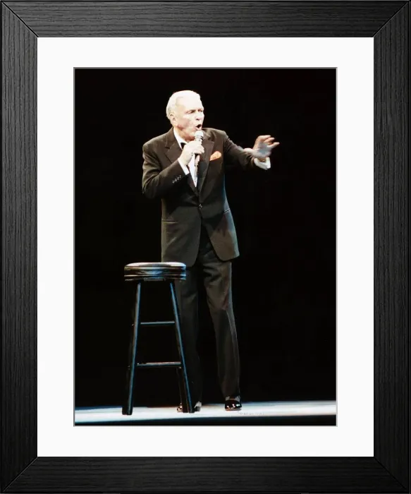 Framed Print : Frank Sinatra returned to Scotland - for the first time since Framed Print : Frank Sinatra returned to Scotland - for the first time since