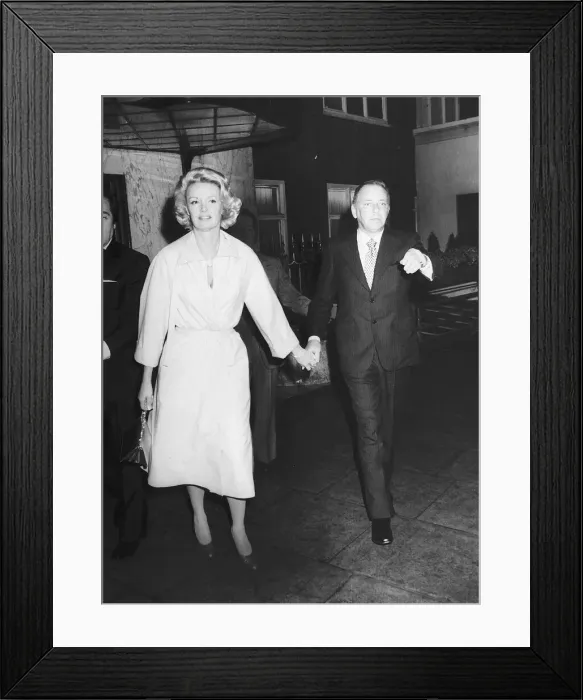 Framed Print : Frank Sinatra with girlfriend Barbara Marx widow of Zeppo Marx in Londons West End Framed Print : Frank Sinatra with girlfriend Barbara Marx widow of Zeppo Marx in Londons West End