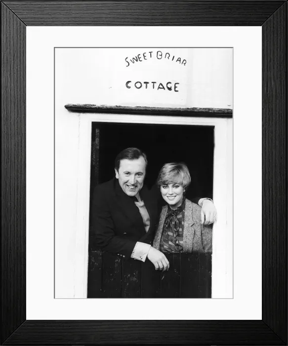 Framed Print : David Frost TV personality with his wife formerly Lynne Frederick widow of Peter Sellers
