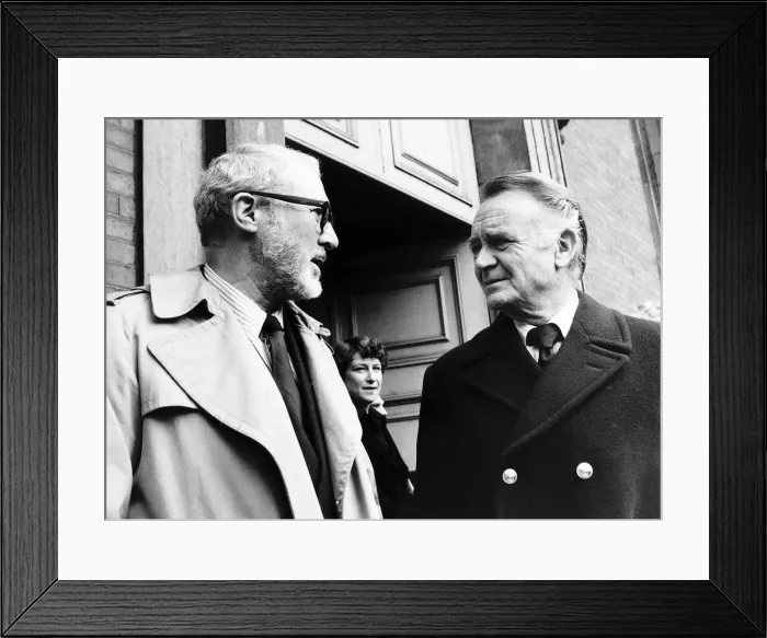 Framed Print : Sir John Mills and Anthony Quayle Actors after the memorial service for Peter Finch