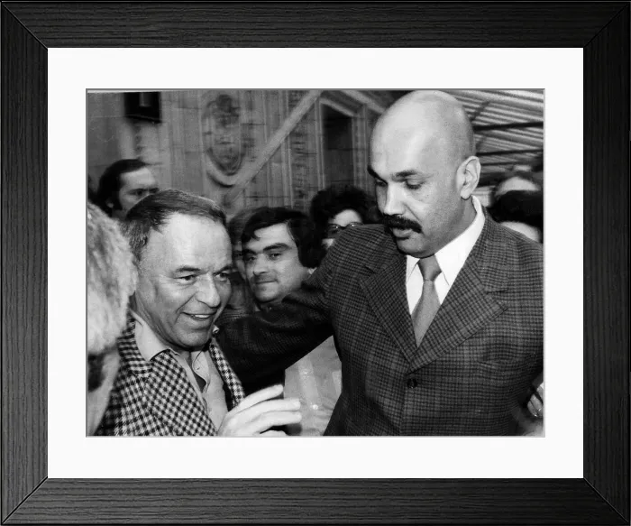 Framed Print : Frank Sinatra Singerleaving The Royal Albert Hall Framed Print : Frank Sinatra Singerleaving The Royal Albert Hall