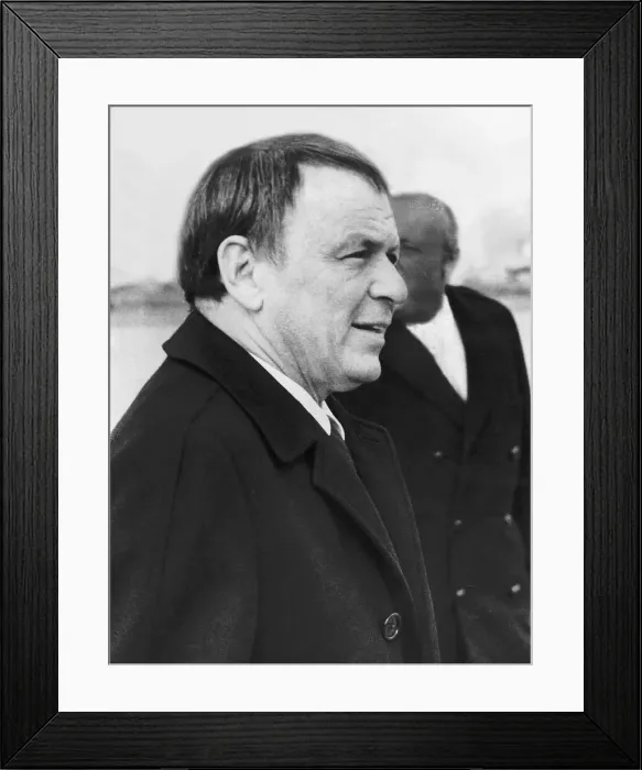Framed Print : Frank Sinatra Singer and Actor Framed Print : Frank Sinatra Singer and Actor