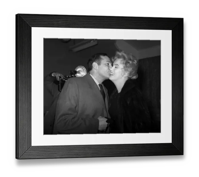 Framed Print : Marilyn Monroe 1956 and Arthur Miller leave for the U. S