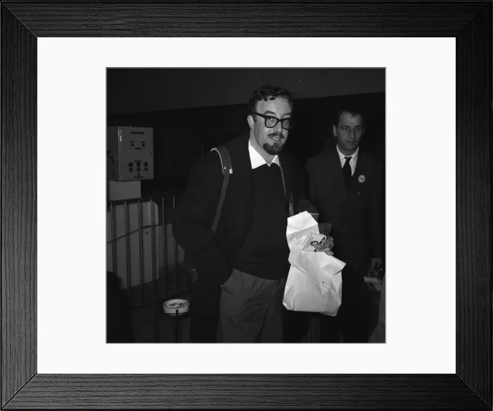 Framed Print : Peter Sellers January 1961 held up at London Airport customs for an hour