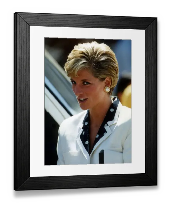 Framed Print : Princess Diana at the Royal National Orthopaedic Hospital in Stanmore, North London
