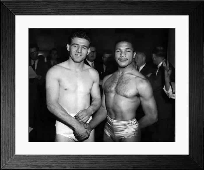 Framed Print : Weigh-in at Jack Solomons Gymnasium, London, for tonight Framed Print : Weigh-in at Jack Solomons Gymnasium, London, for tonight