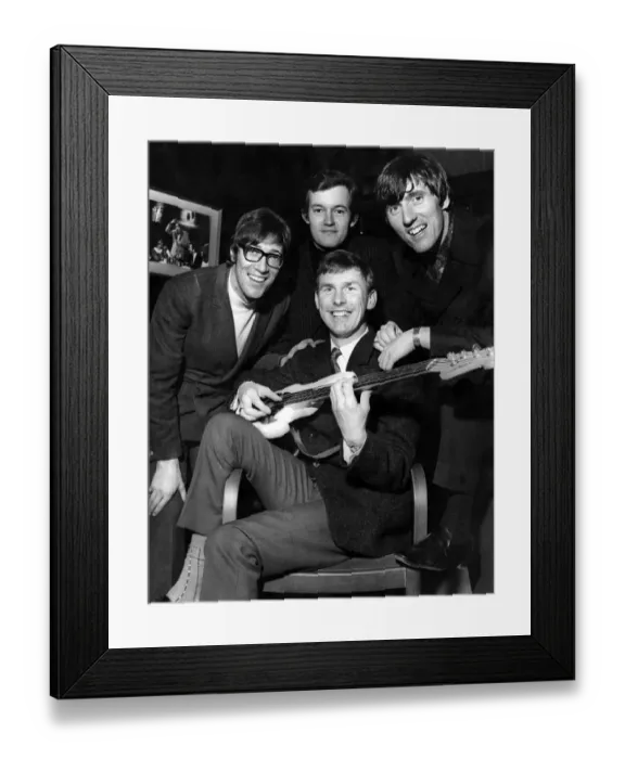 Framed Print : The Shadows, L to R: Hank Marvin, Brian Bennett, Bruce Welch and Brian Locking Framed Print : The Shadows, L to R: Hank Marvin, Brian Bennett, Bruce Welch and Brian Locking
