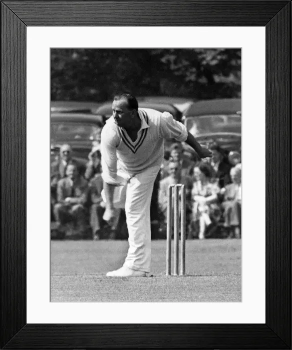 Framed Print : Australian and Oldham cricketer Cecil Pepper in bowling action June 1958 Framed Print : Australian and Oldham cricketer Cecil Pepper in bowling action June 1958