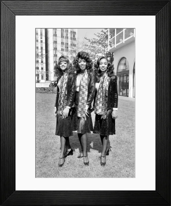 Framed Print : American Pop Group The Three Degrees. April 1975 75-2139-002