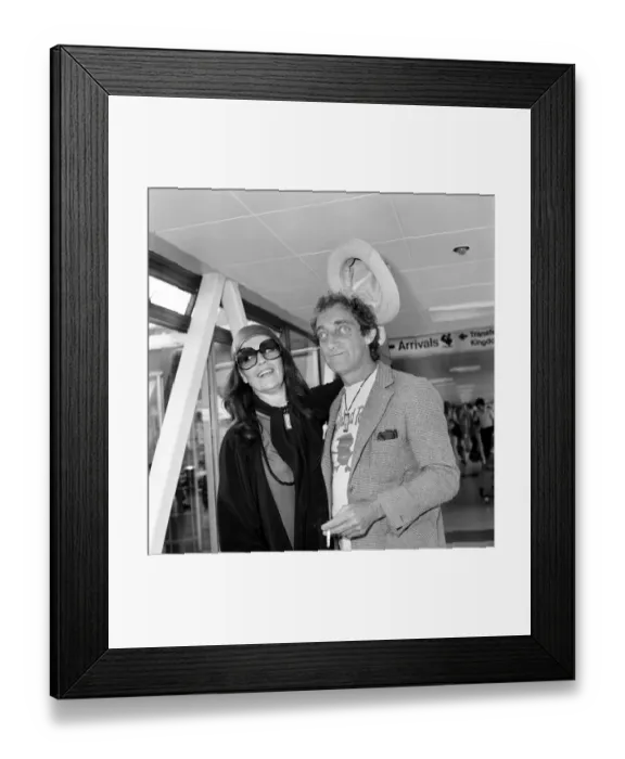 Framed Print : Pop eyed Marty Feldman with a spring onion in his lapels