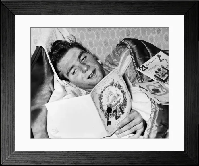 Framed Print : Manchester United star Duncan Edwards in bed with Flu on his 21st Birthday