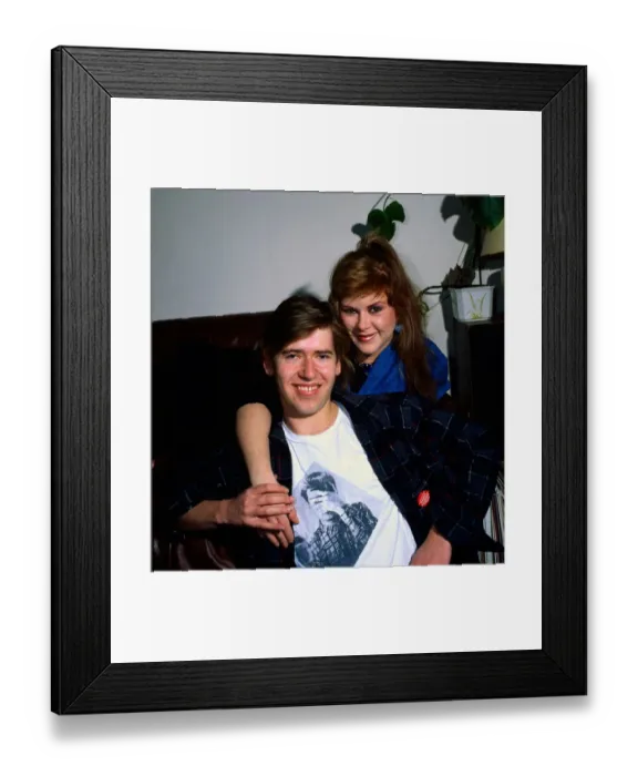Framed Print : Kirsty MacColl with husband Steve Lillywhite February 1985