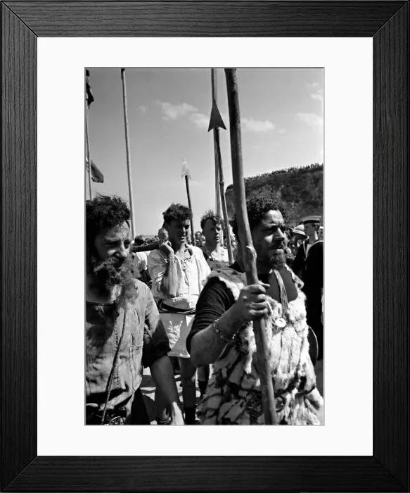 Framed Print : Viking Ship Hugin'arrives at Broadstairs Kent Framed Print : Viking Ship Hugin'arrives at Broadstairs Kent