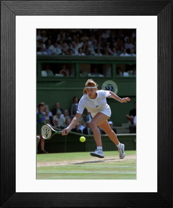 Framed Print : All England Lawn Tennis Championships at Wimbledon. Ladies Singles Semi Final match