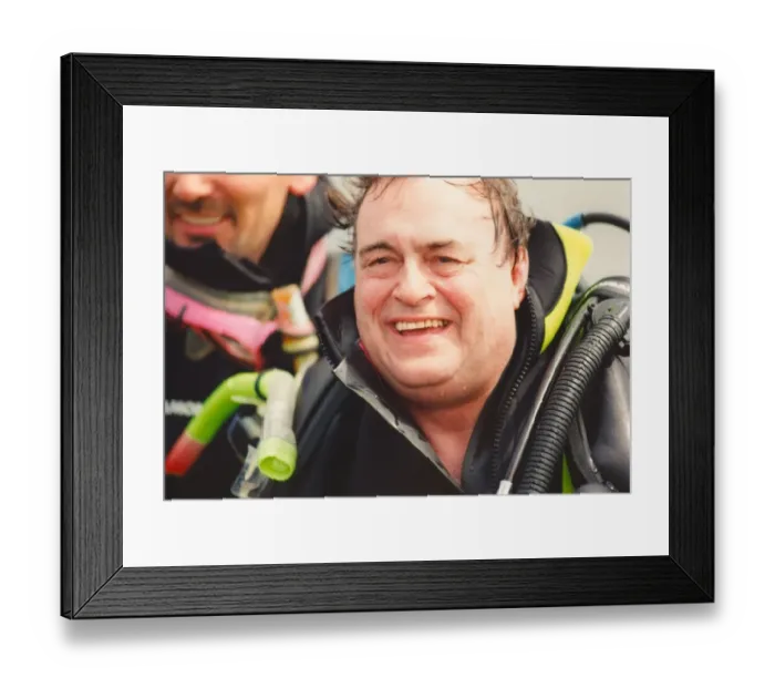 Framed Print : John Prescott scuba diving to highlight World Ocean day at Whitley Bay Framed Print : John Prescott scuba diving to highlight World Ocean day at Whitley Bay