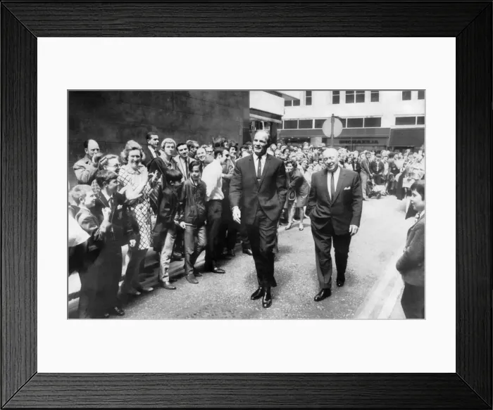 Framed Print : Henry Cooper British and European Heavyweight Champion at the Boxing Board of Control Framed Print : Henry Cooper British and European Heavyweight Champion at the Boxing Board of Control