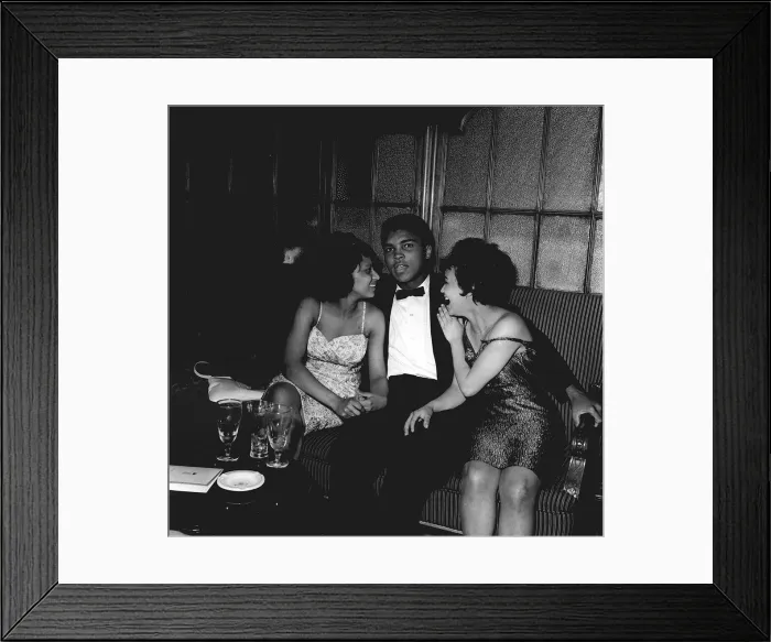 Framed Print : Muhammad Ali pictured at the Piccadilly Hotel after beating Henry Cooper at the Empire Framed Print : Muhammad Ali pictured at the Piccadilly Hotel after beating Henry Cooper at the Empire