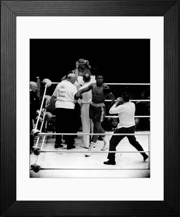 Framed Print : Henry Cooper in his fight against Muhammad Ali June 1963 formerly Cassius Clay is