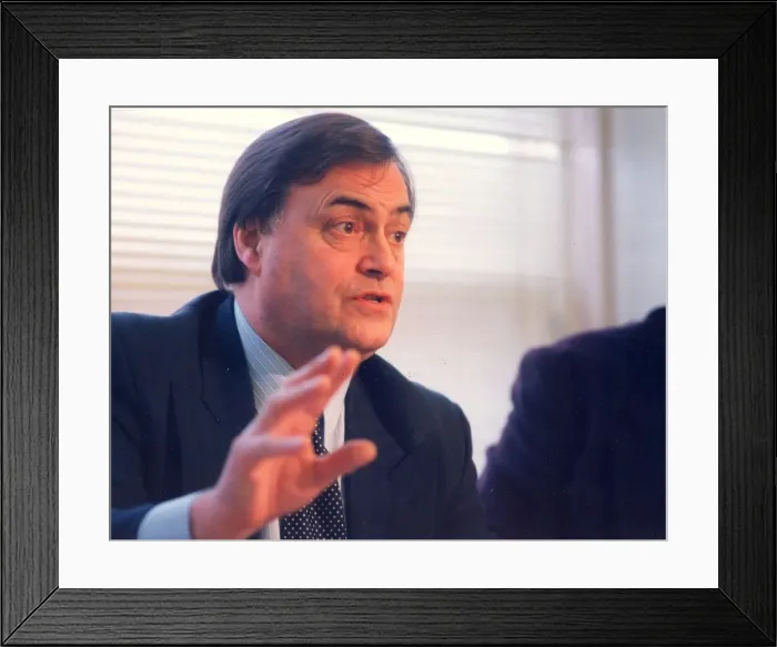 Framed Print : John Prescott visits Blakelaw Comprehensive school in Newcastle