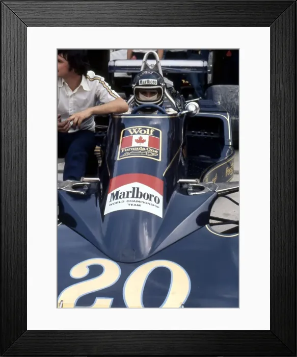 Framed Print : Jacky Ickx, Racing Driver at Brands Hatch in Williams FW05. March 1976