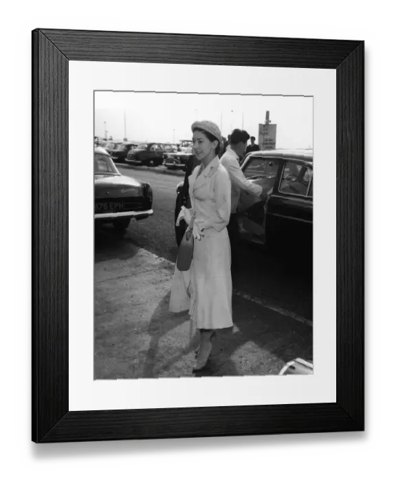 Framed Print : Dame Margot Fonteyn 1959 at London Airport Dame Margot Fonteyn (1919-91