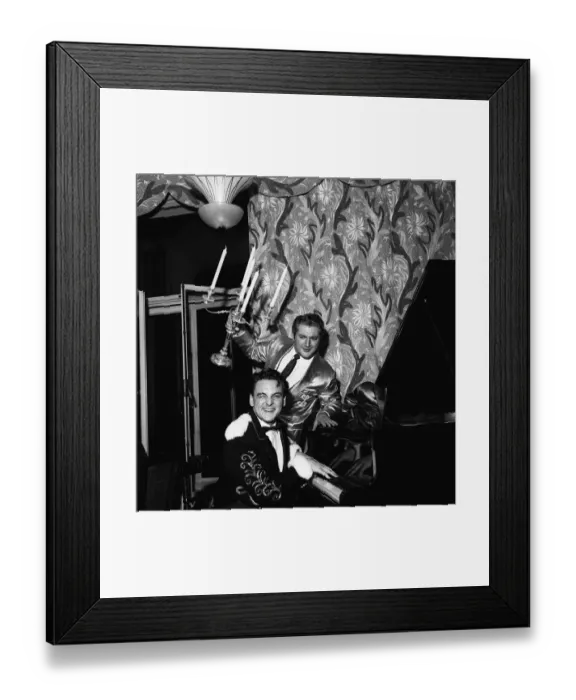 Framed Print : Bob Monkhouse with Liberace 1956 Hailed as Mr Showbiz