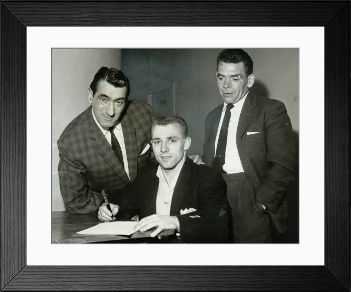 Framed Print : Lewis Mackay boxer June 1961 Signs professional boxing forms with London manager Framed Print : Lewis Mackay boxer June 1961 Signs professional boxing forms with London manager