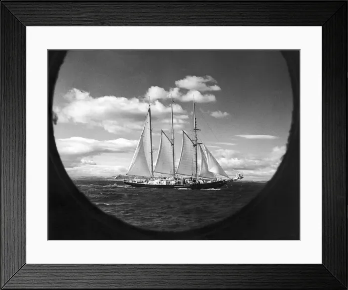 Framed Print : The training schooner Malcolm Miller which sailed from Fife Framed Print : The training schooner Malcolm Miller which sailed from Fife