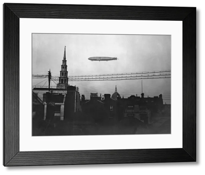 Framed Print : R34 Airship flying over London. c. 1919 Framed Print : R34 Airship flying over London. c. 1919