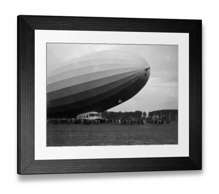 Framed Print : USS Los Angeles (ZR3), a 2, 472, 000 cubic foot rigid airship was built at Friedrichshafen Framed Print : USS Los Angeles (ZR3), a 2, 472, 000 cubic foot rigid airship was built at Friedrichshafen