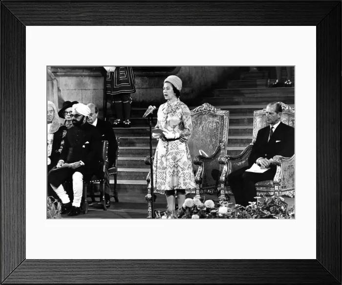 Framed Print : Queen Elizabeth II opens the 62nd Inter-Parliamentary Union conference Framed Print : Queen Elizabeth II opens the 62nd Inter-Parliamentary Union conference