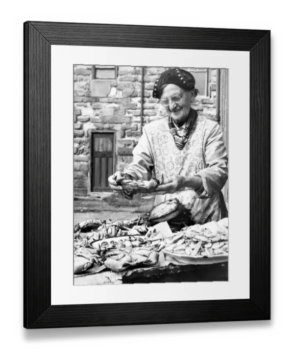 Framed Print : 82 year old fishwife Mrs. Alice Storey at North Shields Fish Quay in 1967