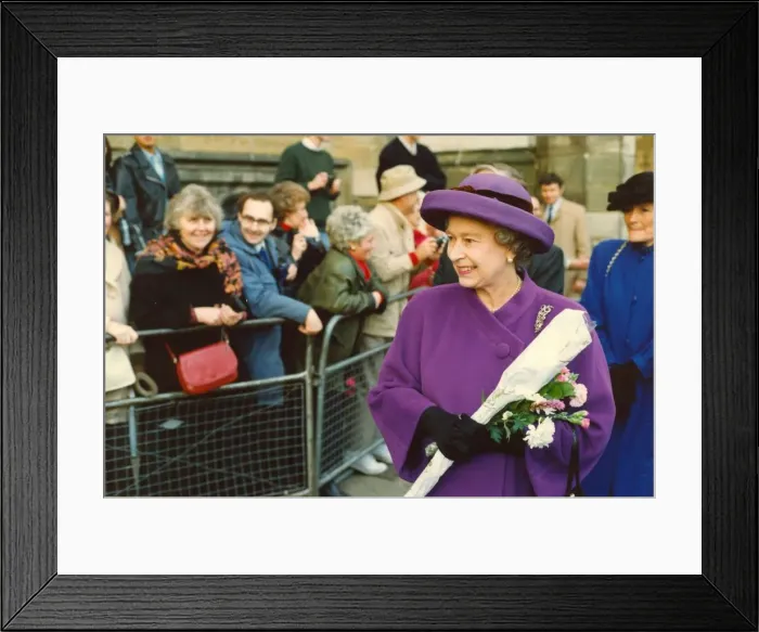 Framed Print : Queen Elizabeth II and Prince Philip visit Durham - The Queen goes on a walkabout meeting Framed Print : Queen Elizabeth II and Prince Philip visit Durham - The Queen goes on a walkabout meeting