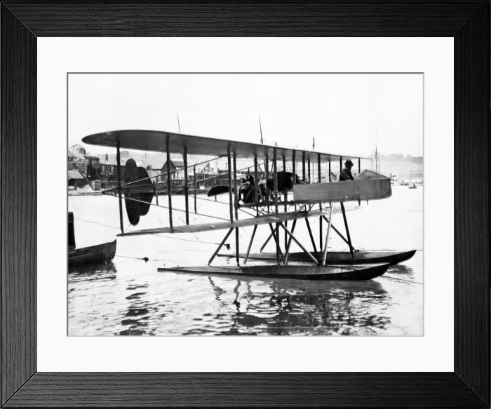 Framed Print : Howard Wrights flying machine at Cowes. 15th May 1913 Framed Print : Howard Wrights flying machine at Cowes. 15th May 1913