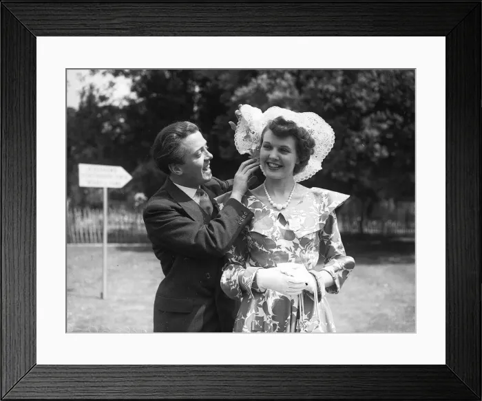 Framed Print : Sunday Pictorial Film Garden Party 1949 Richard Attenborough with his wife Sheila Sim