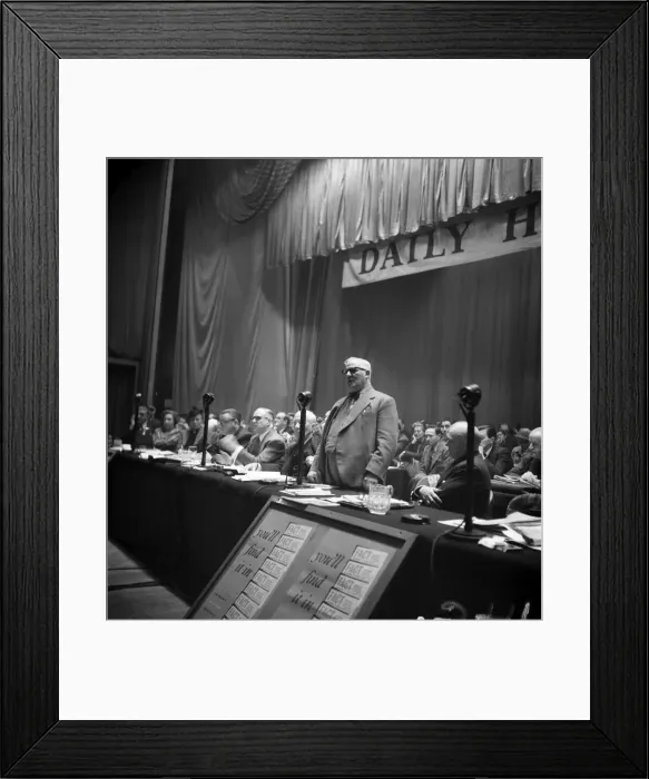 Framed Print : Labour Party Conference 1952 Arthur Deakin addressing the party faithful Framed Print : Labour Party Conference 1952 Arthur Deakin addressing the party faithful