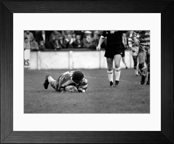 Framed Print : Leigh v. Wigan. Sport Rugby League. December 1985 PR-03-013 Framed Print : Leigh v. Wigan. Sport Rugby League. December 1985 PR-03-013