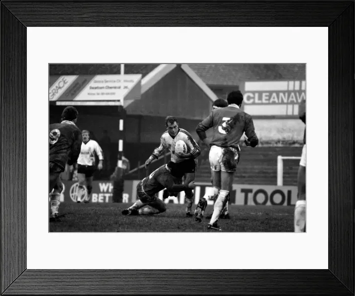 Framed Print : Sport Rugby League Widnes v Bradford. The final score was 30 - 6. November 1985 Framed Print : Sport Rugby League Widnes v Bradford. The final score was 30 - 6. November 1985