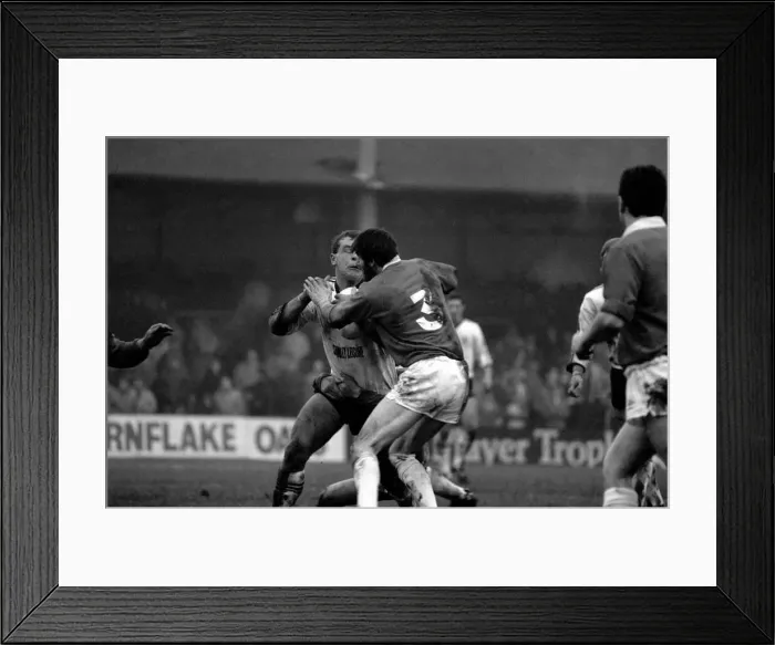 Framed Print : Sport Rugby League Widnes v Bradford. The final score was 30 - 6. November 1985