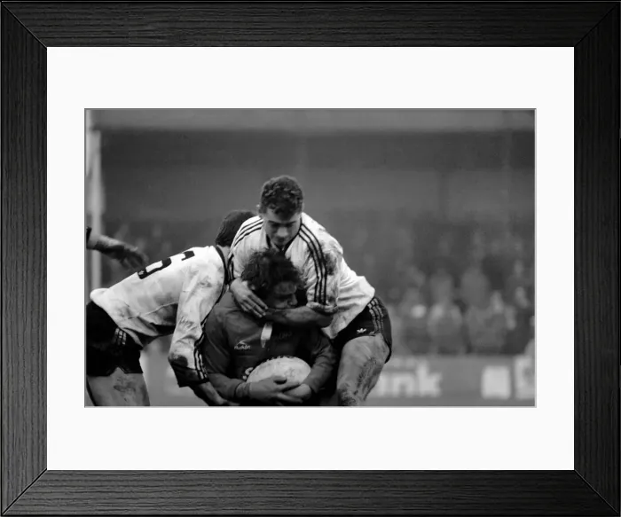 Framed Print : Sport Rugby League Widnes v Bradford. The final score was 30 - 6. November 1985 Framed Print : Sport Rugby League Widnes v Bradford. The final score was 30 - 6. November 1985
