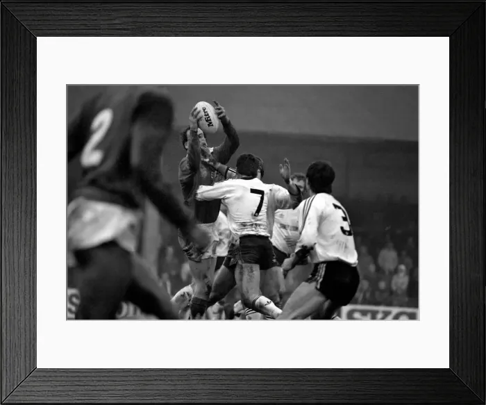 Framed Print : Sport Rugby League Widnes v Bradford. The final score was 30 - 6. November 1985