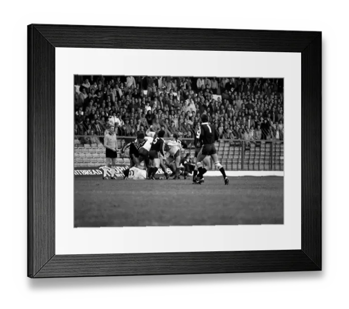 Framed Print : Great Britain v New Zealand Third Test match Elland Road November 1985